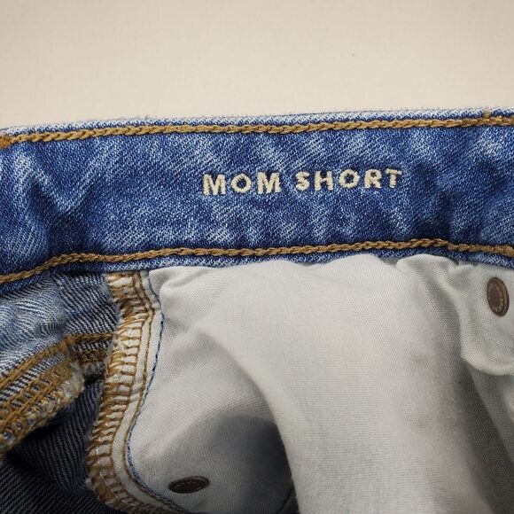 American Eagle High Rise Floral Embroidered Distressed Denim Mom Shorts Size 6 - Picture 10 of 12